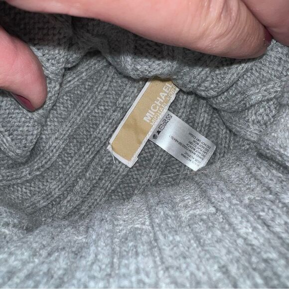 Michael Kors hat NWOT - Picture 3 of 4